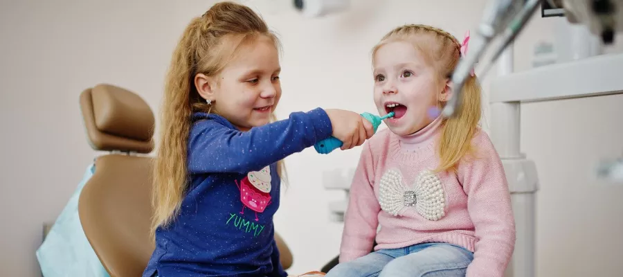 cocuklarda-dis-sagligini-korumanin-onemi-ve-yontemleri